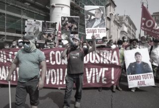 Manifestazione 2021-06-19 Cartello siamo tutti Adil