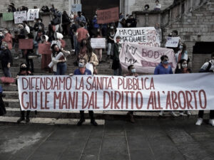 La violenza contro le donne nella nostra società: alcune riflessioni di classe